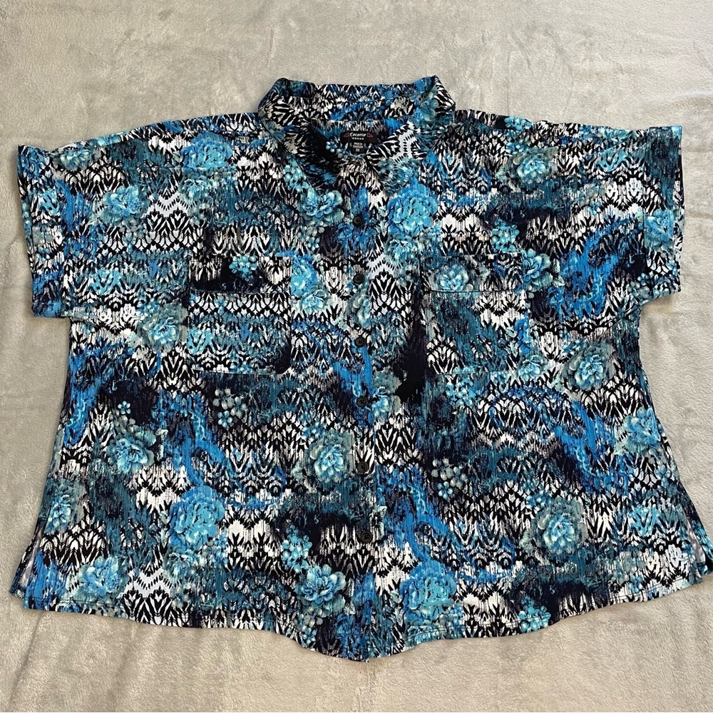 Cocomo Blouse 3X Womens Blue Pattern Slinky Stretchy Button Up Career Office